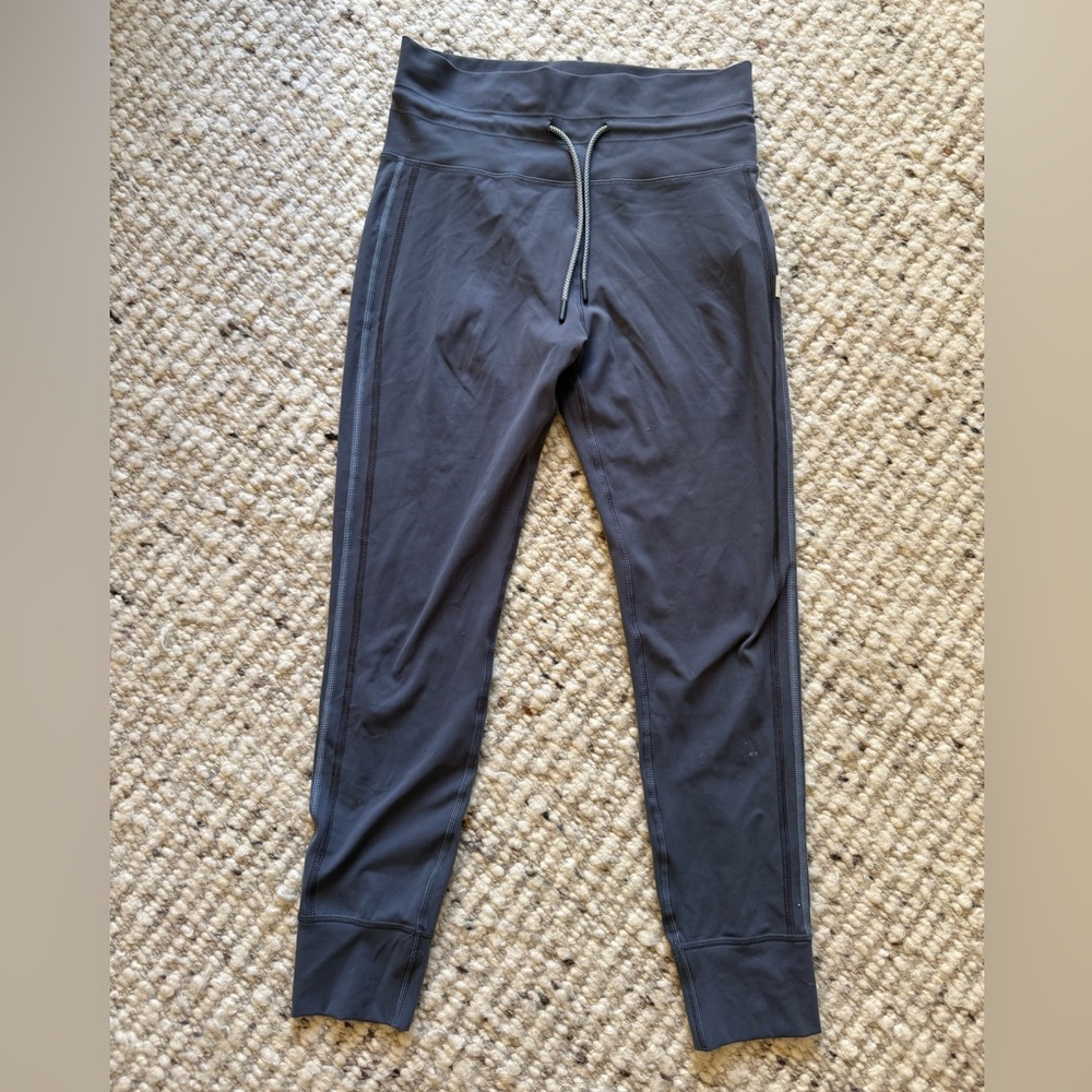 Vuori women’s daily legging
